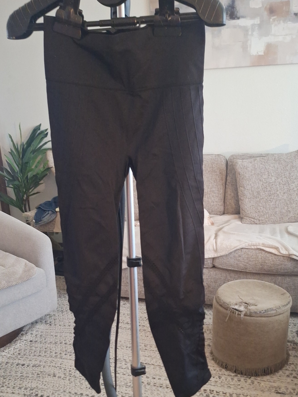 Black Women's High-Waist Active Leggings - Brand Unspecified